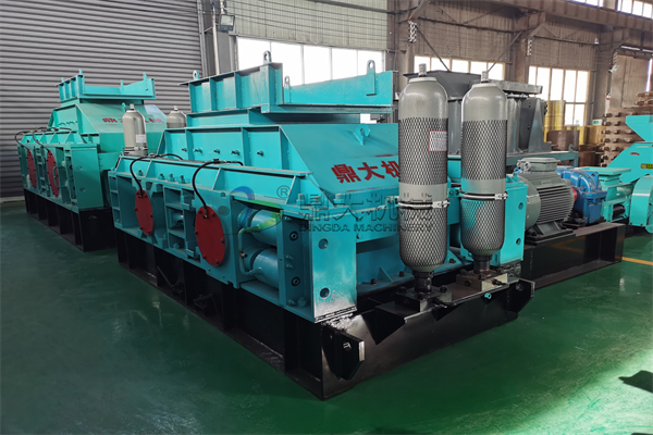 ��݁����C(j��)