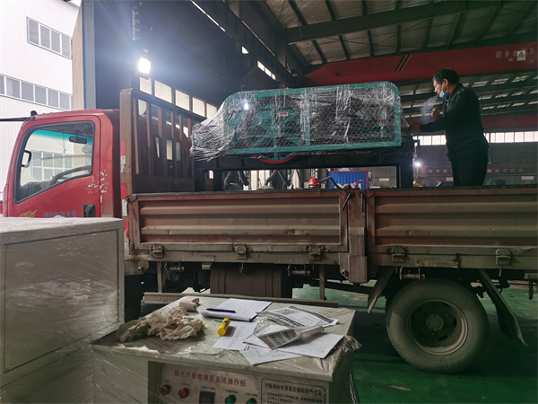 �l(f��)���ճ���400��250�p�X݁����C